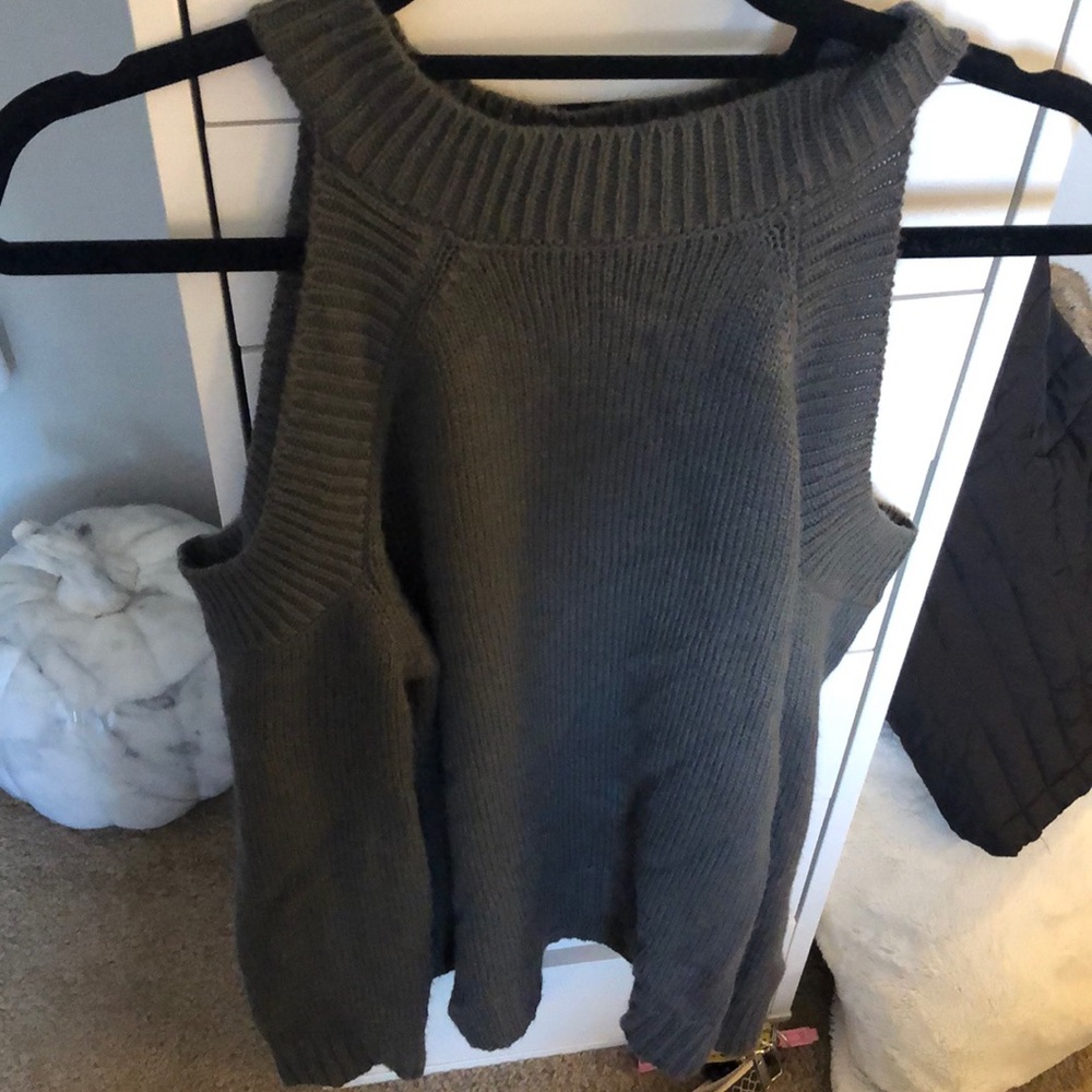 Grey cutout sleeve sweater